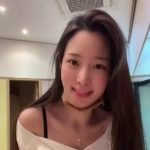 Johyun is into TikTok these days.