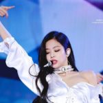 BLACKPINK JENNIE. Black and white.