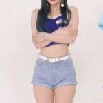 Shaking Eunha.