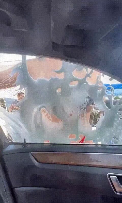 Premium hand wash in the car