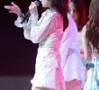 fromis_9 tight white shorts fromis_9 Lee Chaeyoung