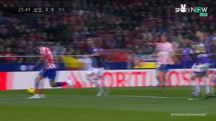 ATM v Valladolid Griezmann sensational heel kick extra goal 2-0 dd