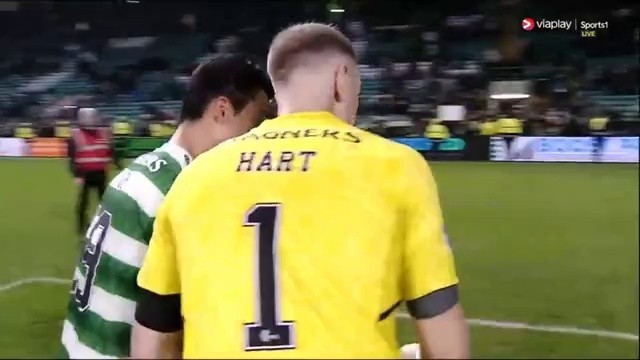 Celtic vs. Oh Hyunkyu acting cute to celebrate Mirren's debut goal.(Laughs)