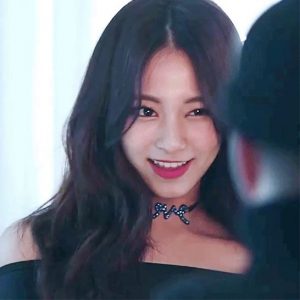 Sexy-eyed TZUYU.