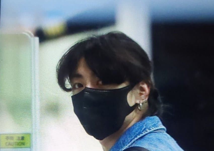 CK Denim Fashion BTS Jungkook Leaving Korea to Attend Calvin Klein Event