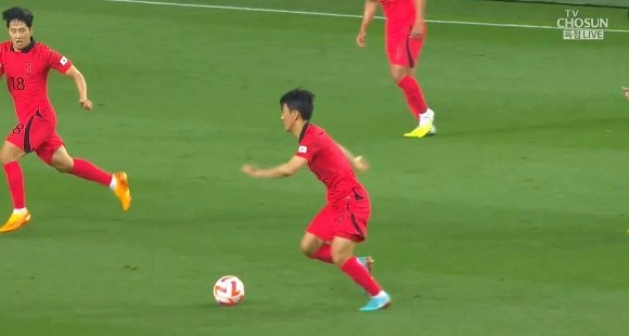 Korea vs. El Salvador. Good development. Hwang Inbeom's shooting Shaking. Shaking