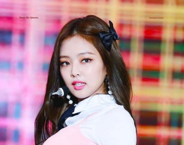 BLACKPINK JENNIE