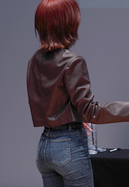 DREAMCATCHER YOOHYUN, the line behind the jeans