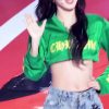 (SOUND)Green Crop T-shirt Ant Waist Belly + Denim Hot Pants Girls Miyeon