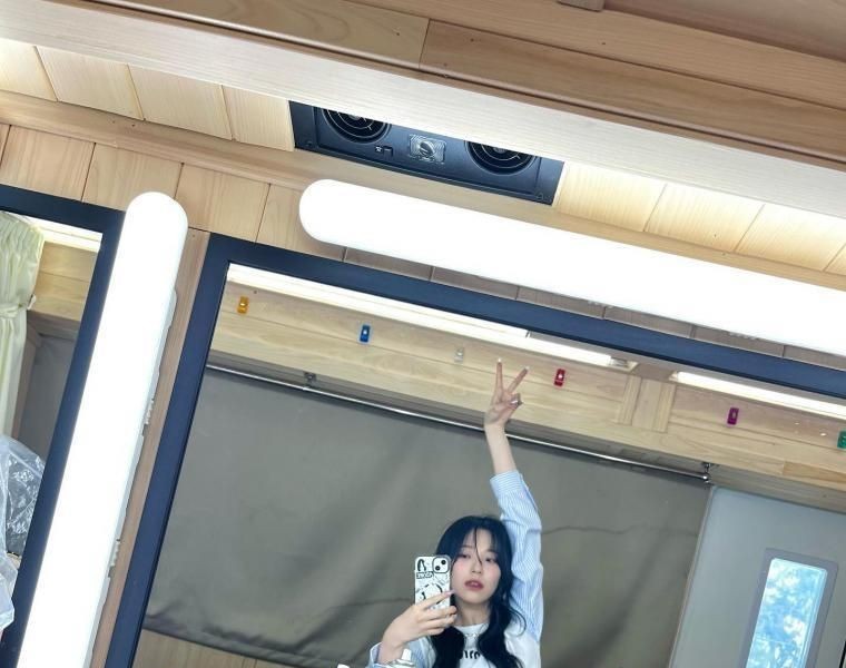 Fromis_Nine Baek Ji-heon